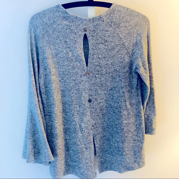 Gray sweater. - Picture 2 of 2